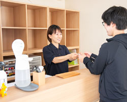 受付でお会計