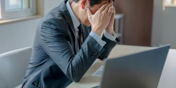 緊張型頭痛が引き起こす身体への影響