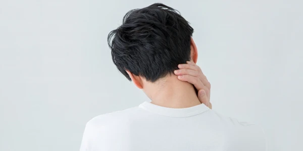 首下がりが引き起こす身体への影響