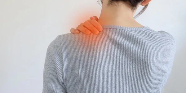 インピンジメント症候群が引き起こす身体への影響