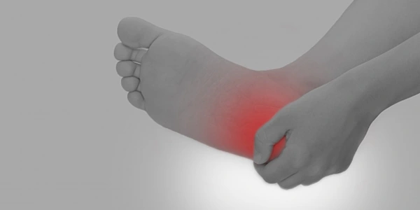 かかとが痛む